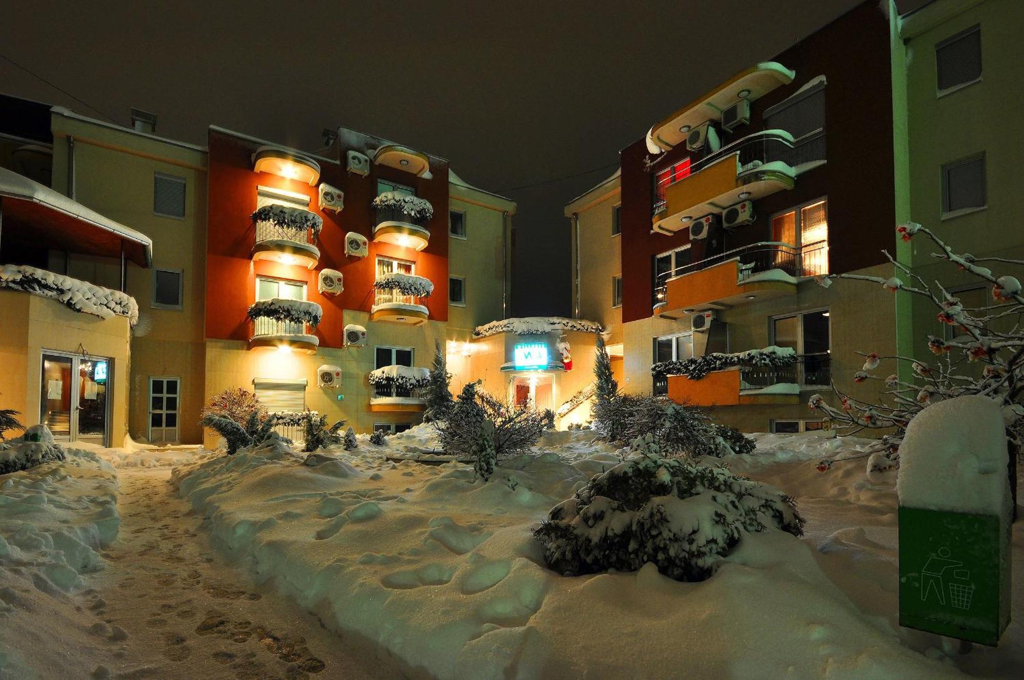 Iwa Centar Apartments & Wellness Vrnjačka Banja Exterior foto
