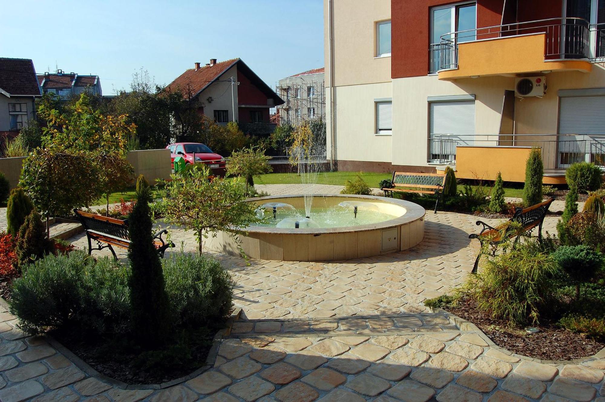 Iwa Centar Apartments & Wellness Vrnjačka Banja Exterior foto